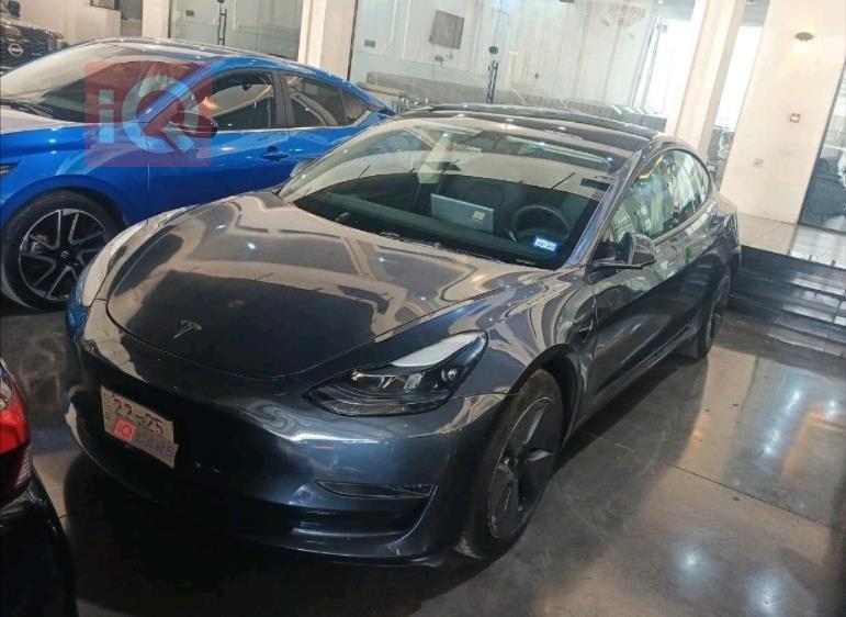 تسلا موديل 3